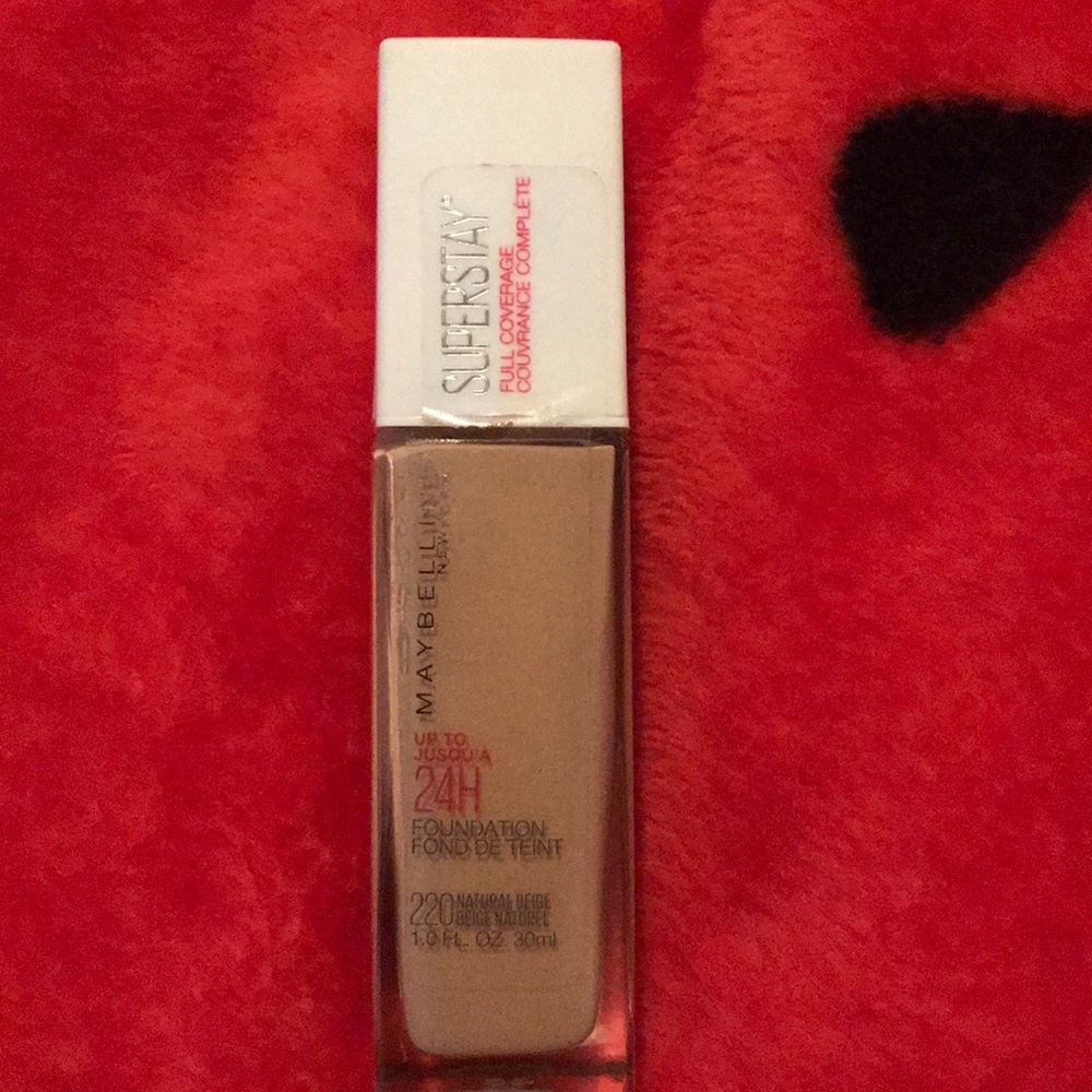 Maybelline super stay foundation